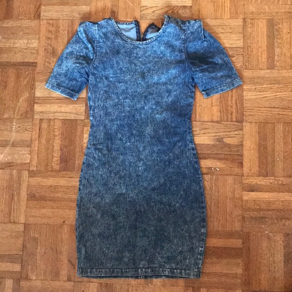 Rainbow Dresses & Skirts - Denim dress, sized medium. Rainbow Dresses & Skirts - Denim dress, sized medium.